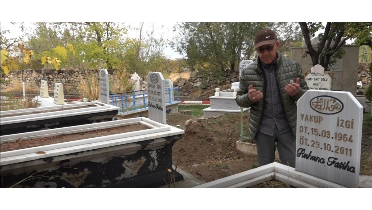 Enkazdan çıkarılan Batmaz: "17 kişiyi enkaz altından çıkardık"