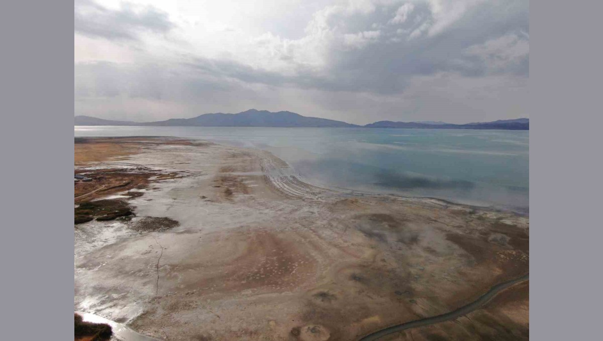 Erçek Gölü son 30 yılda büyük çekilme yaşadı