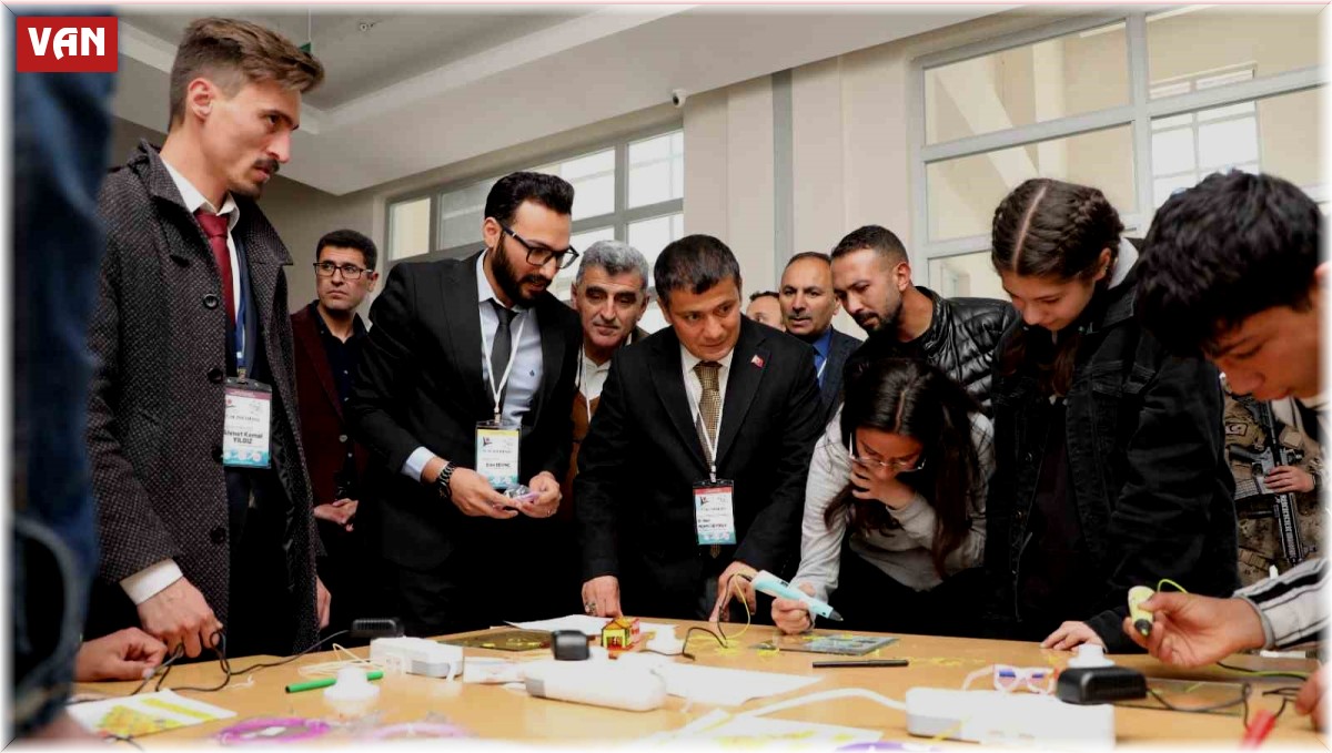 Erciş Bilim Bendi ve Bilim Şenliği başladı