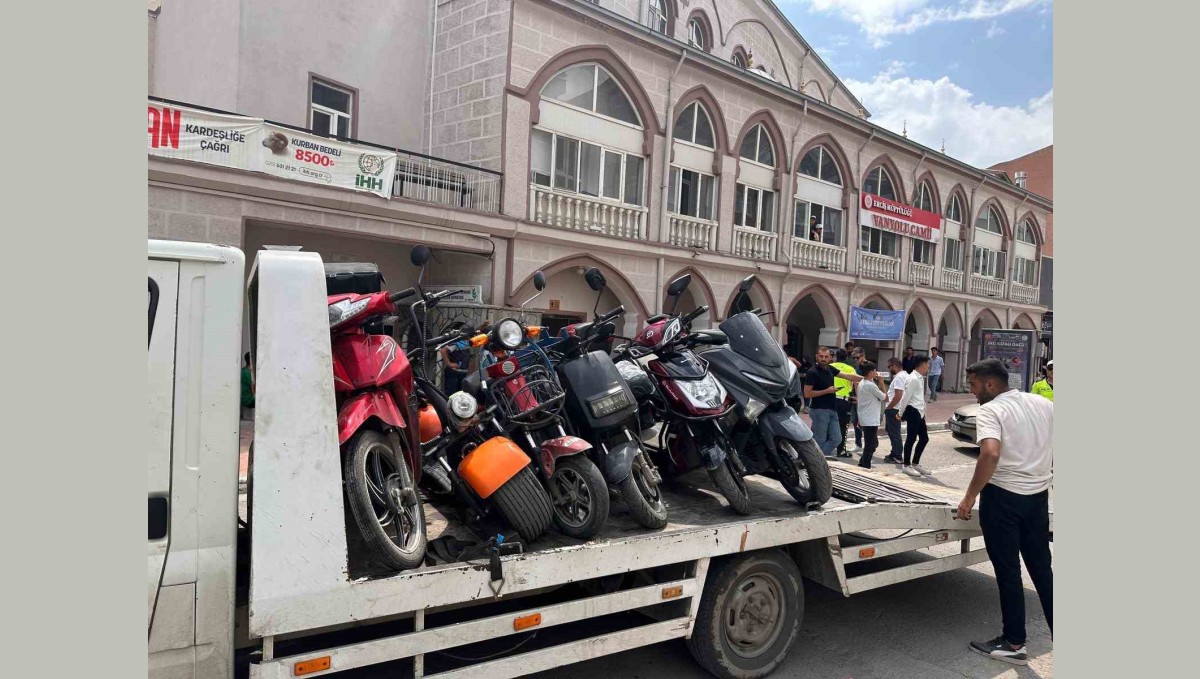 Erciş'te 16 motosiklet sürücüsüne 191 bin 42 TL cezai işlem uygulandı