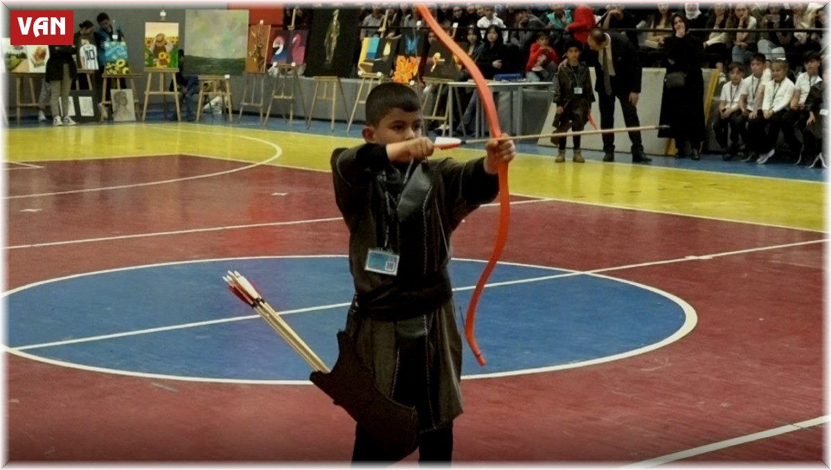 Erciş'te 19 Mayıs coşkusu