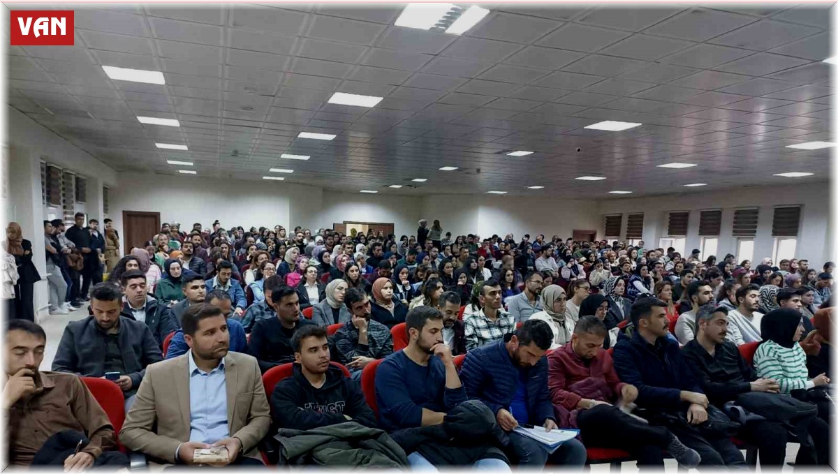 Erciş'te aday öğretmen bilgilendirme toplantısı yapıldı