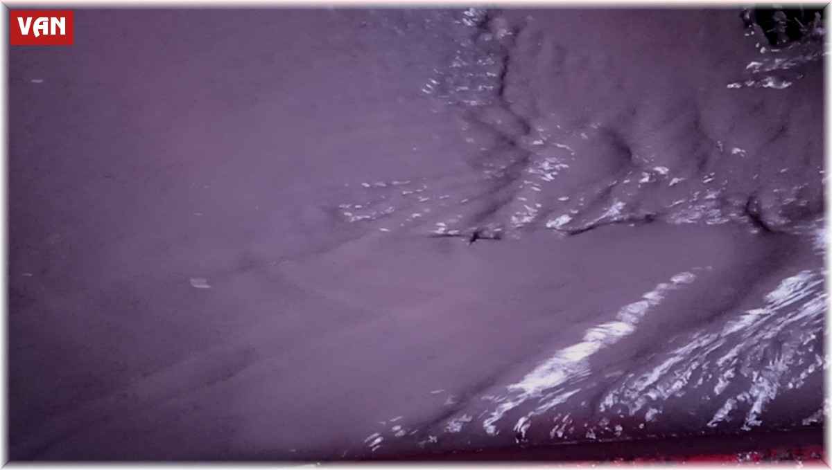 Erciş'te bayram öncesi yağmur etkili oldu