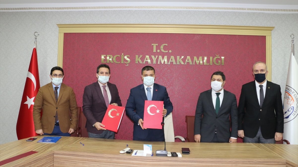 Erciş'te "Gençlik Kitap Kafe" projesinin protokolü imzalandı