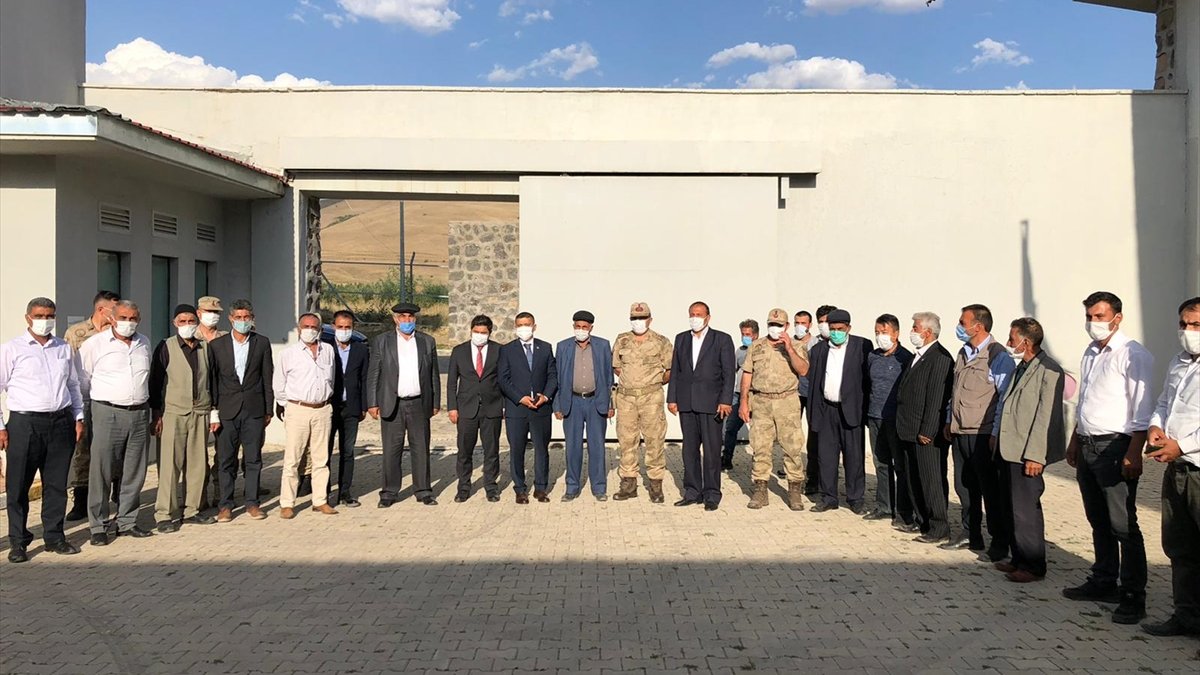 Erciş'te husumetli aileler barıştırıldı