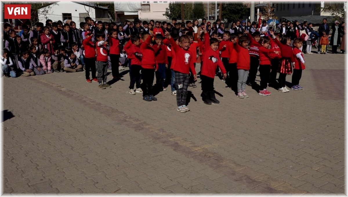 Erciş'te kütüphane ve anasınıfı açılışı