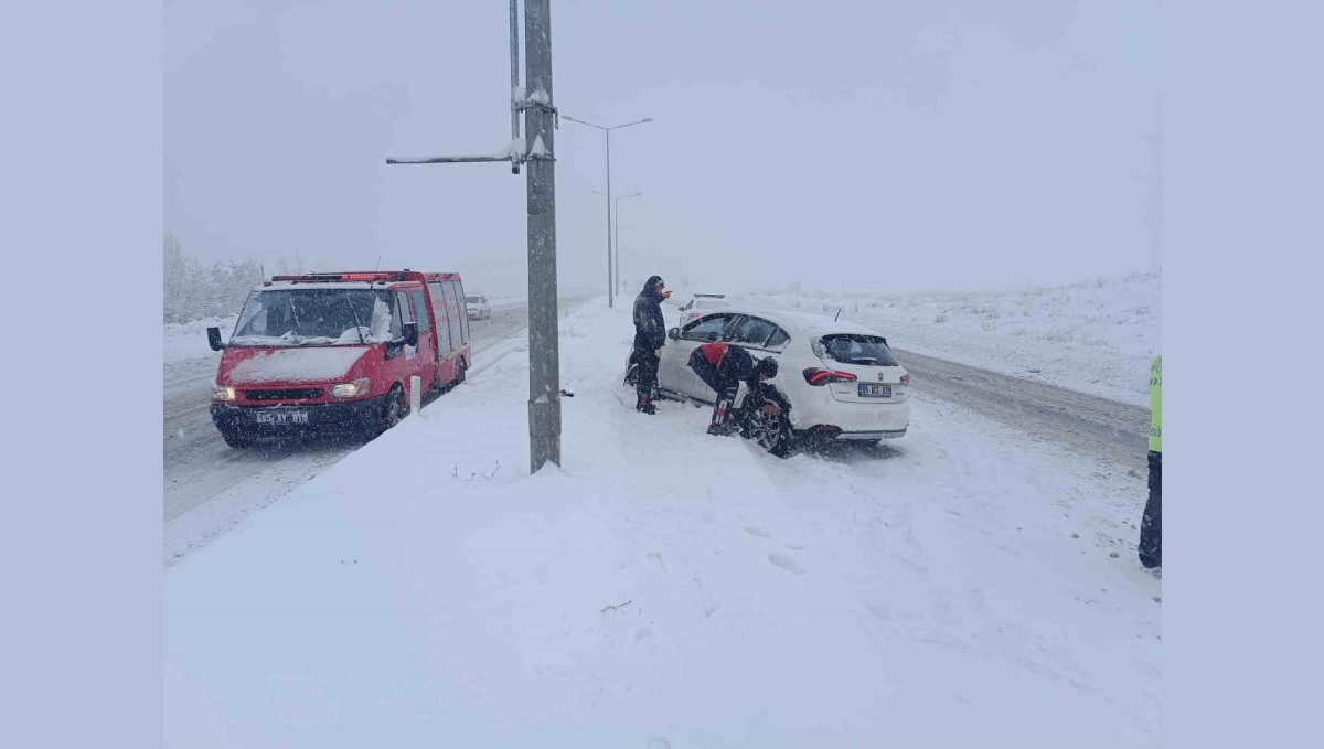 Erciş'te trafik kaza: 1 yaralı