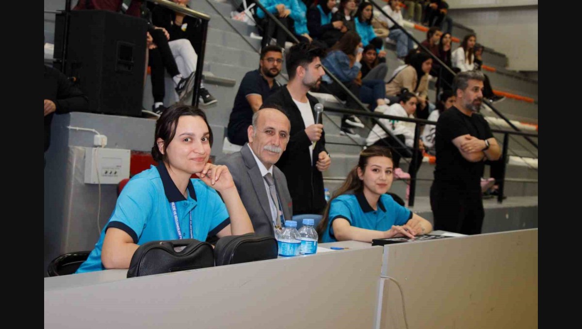 Erciş'te Yurtlig Kız Voleybol Turnuvası tamamlandı