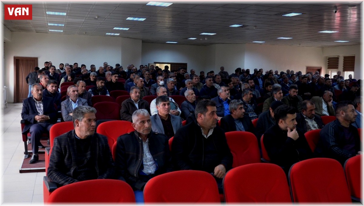 Erciş'teki servis şoförleriyle toplantı yapıldı