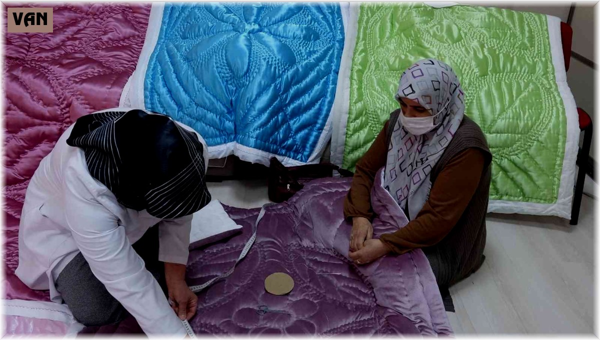 Ercişli ev kadınlarından yorgancılık kursuna büyük ilgi