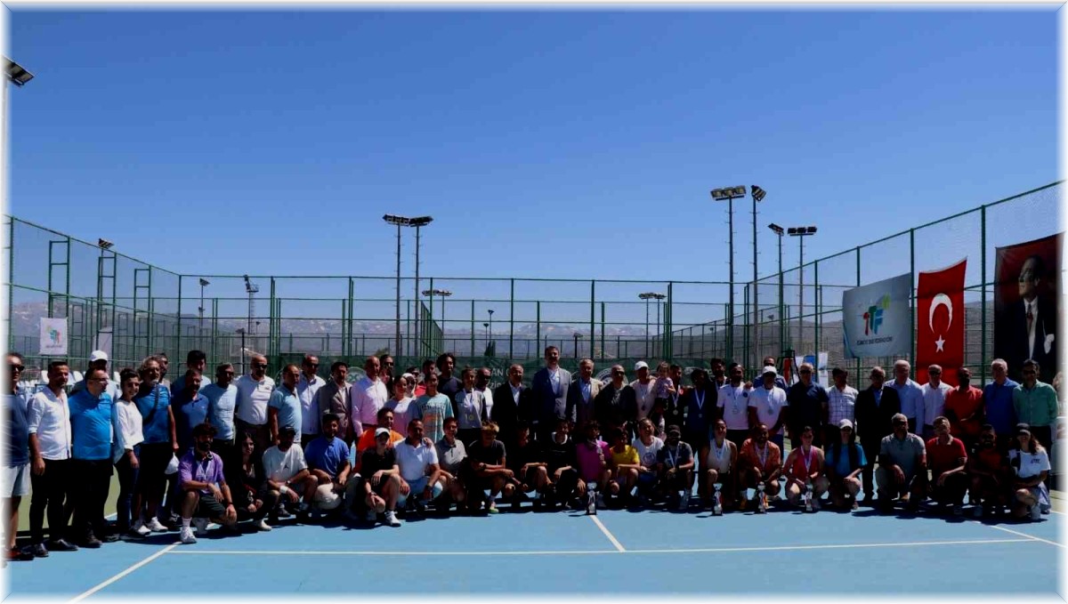 Ergan Cup Ulusal Tenis Turnuvası ödül töreni ile sona erdi