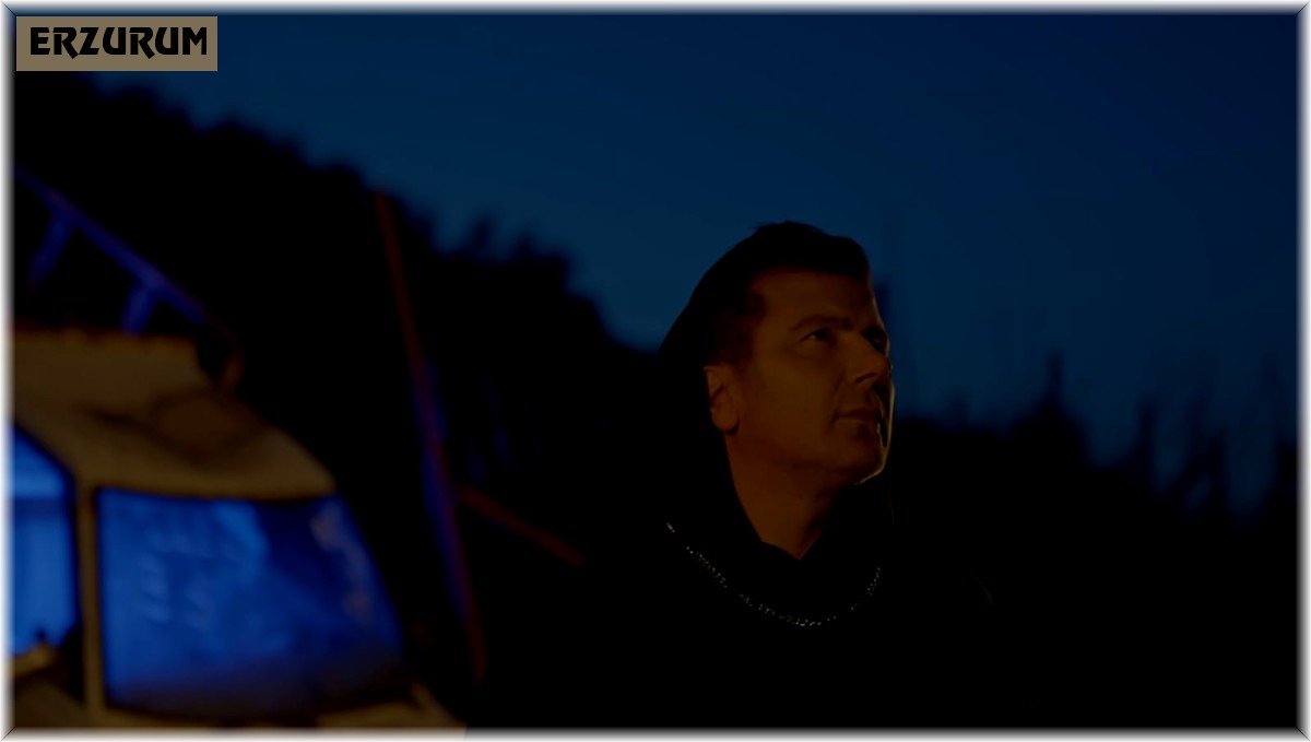 Erhan Erkal yeni şarkısıyla hit oldu