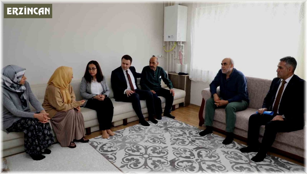 Erzincan'a gelen afetzede aileler ziyaret edildi
