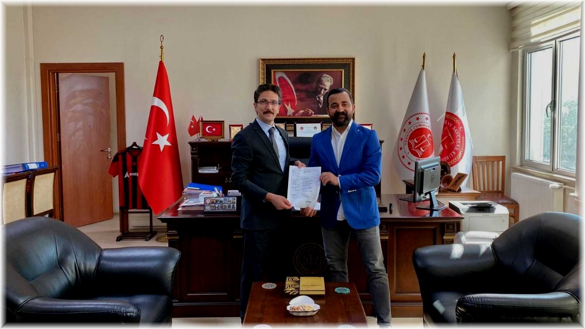 Erzincan Baro Başkanı Aktürk mazbatasını aldı