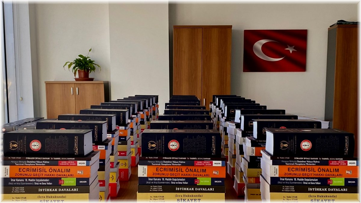 Erzincan Barosunca avukatlara dağıtılmak üzere 11 adet kitabın daha basımı gerçekleştirildi