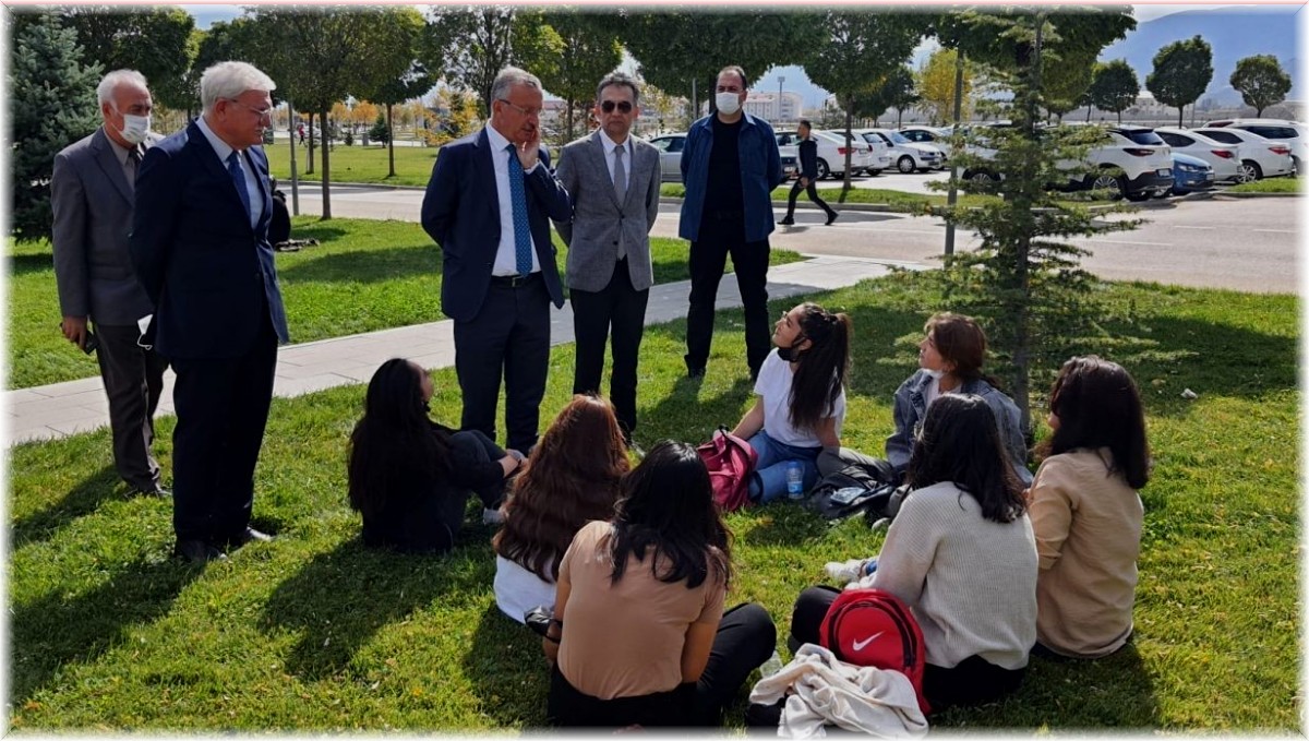Erzincan Binali Yıldırım Üniversitesi yükselişe geçti