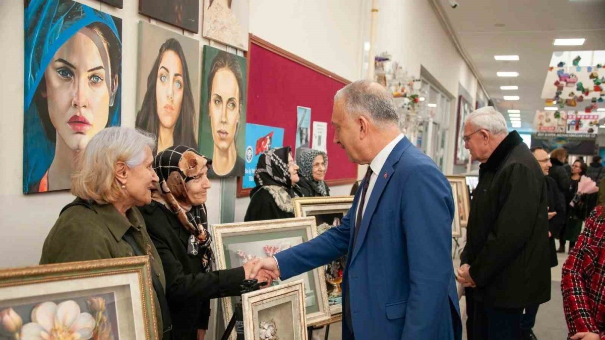 Erzincan Binali Yıldırım Üniversitesi’nde rölyef sergisi