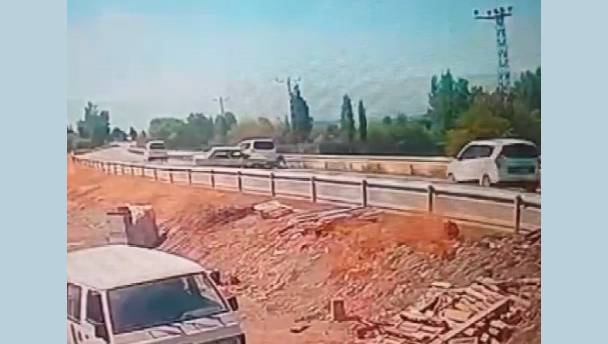 Erzincan'da 1 kişinin öldüğü kaza güvenlik kamerasına yansıdı
