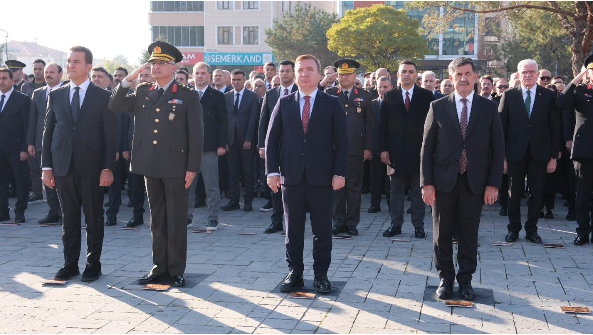 Erzincan'da 10 Kasım Atatürk'ü Anma Günü