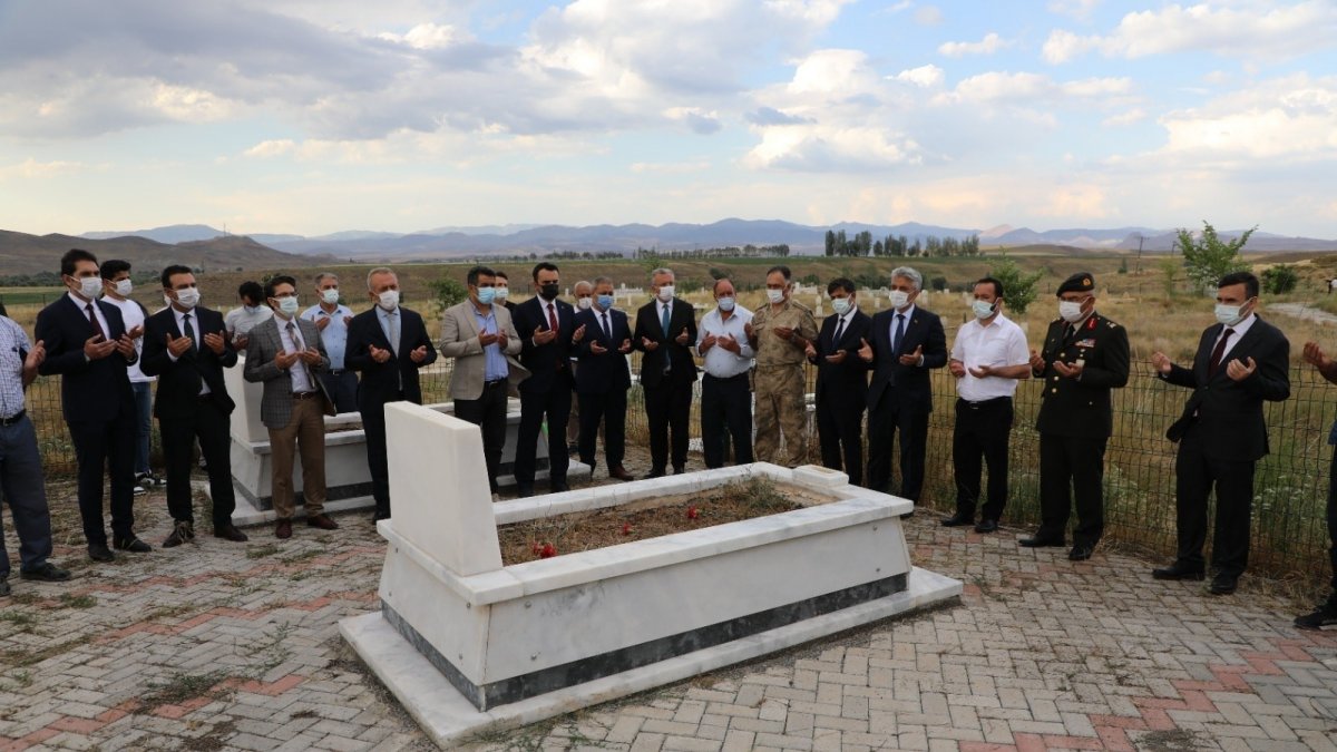 Erzincan'da 15 Temmuz etkinlikleri kapsamında şehit ailesi ve gazi hane ziyaretleri yapıldı