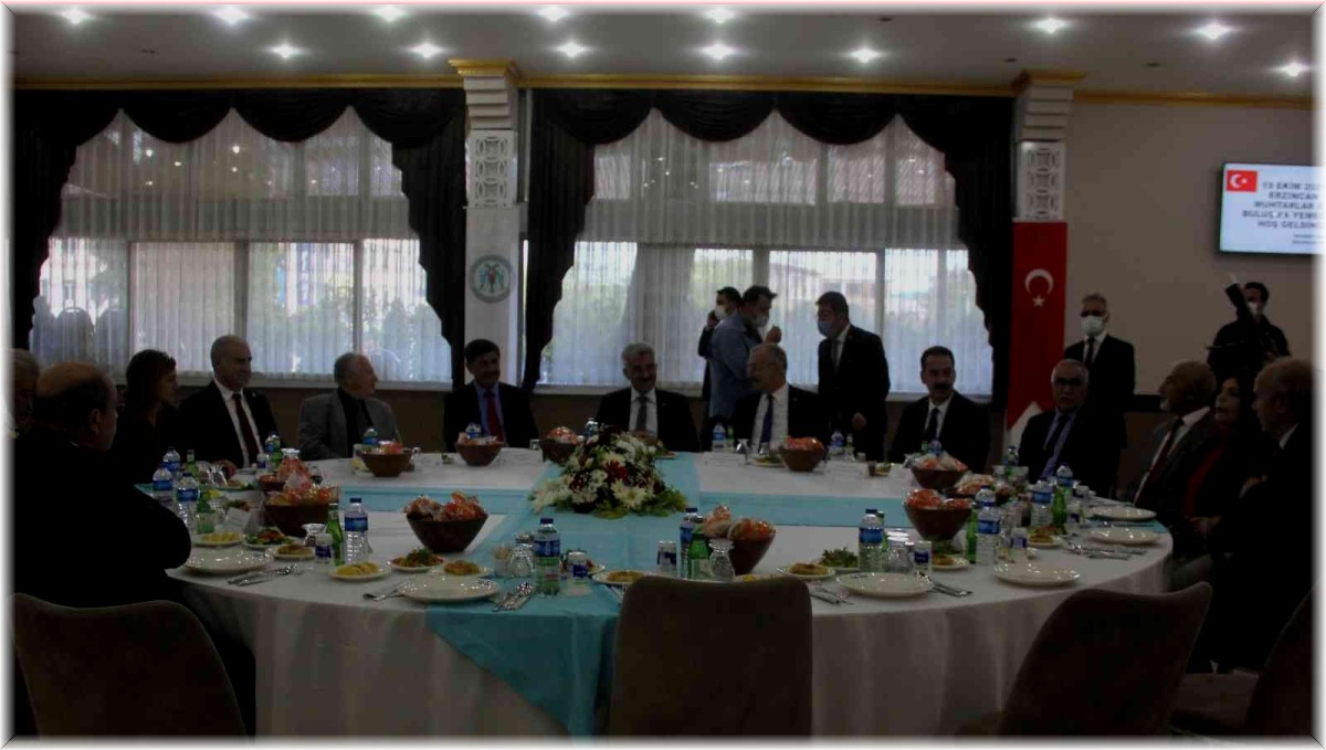 Erzincan'da 19 Ekim Muhtarlar Gününe yönelik kutlama yemeği verildi
