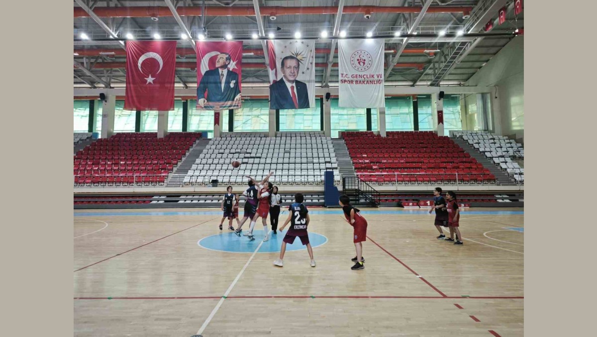 Erzincan'da 23 Nisan Basketbol heyecanı yaşandı