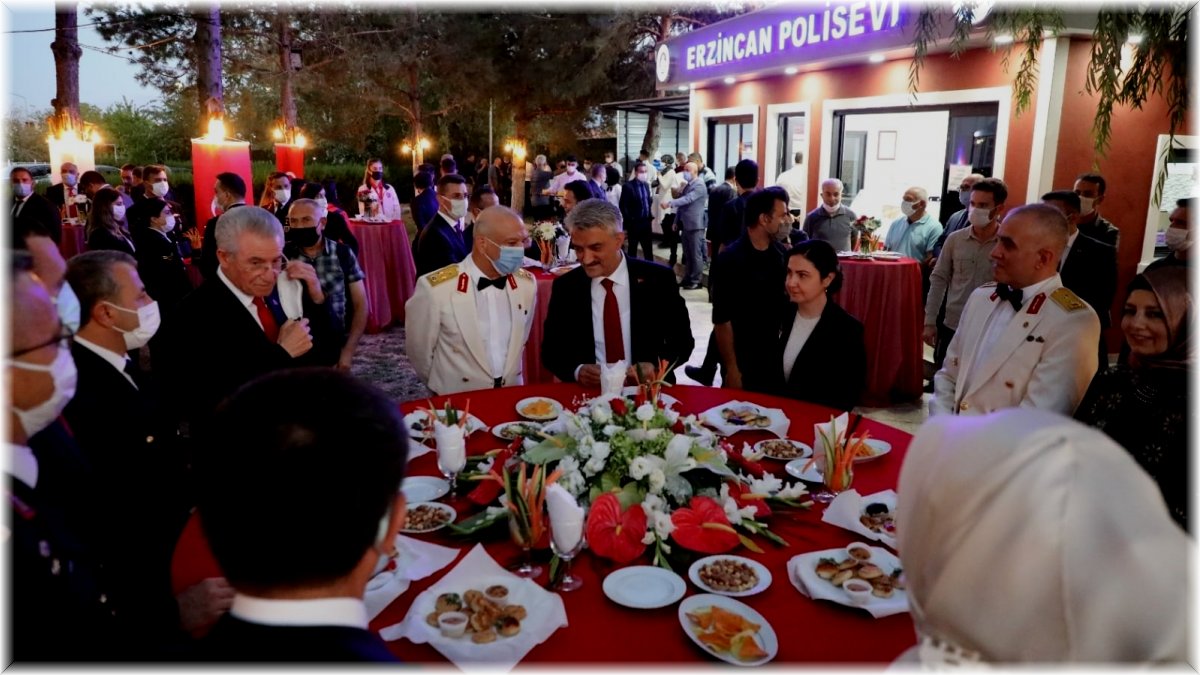 Erzincan'da 30 Ağustos Zafer Bayramı resepsiyonu