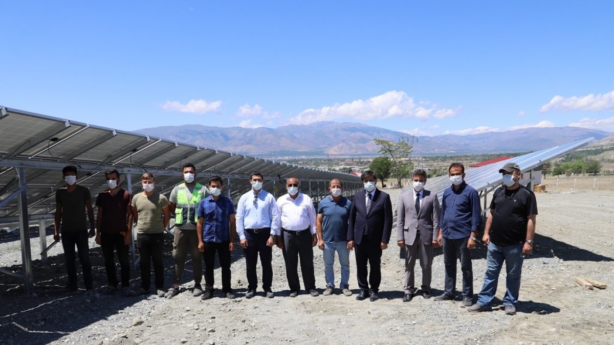 Erzincan'da 990 KW'lik güneş enerji santralinde elektrik üretimine geçildi