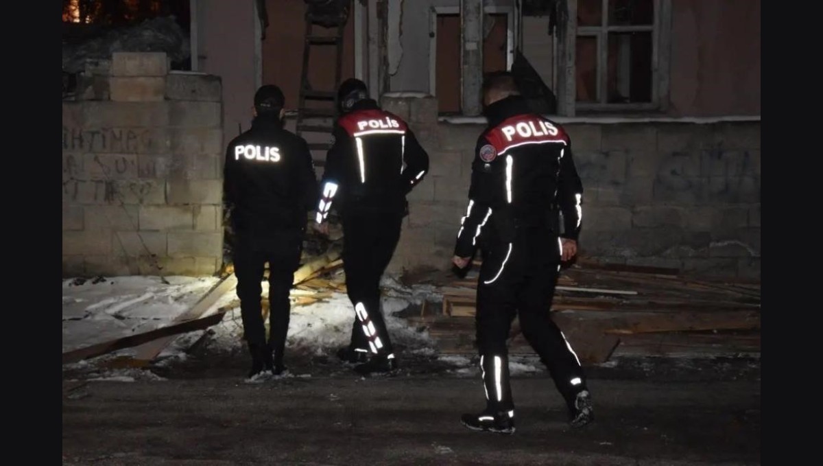 Erzincan'da aranan 37 şahıs polis operasyonlarıyla yakalandı