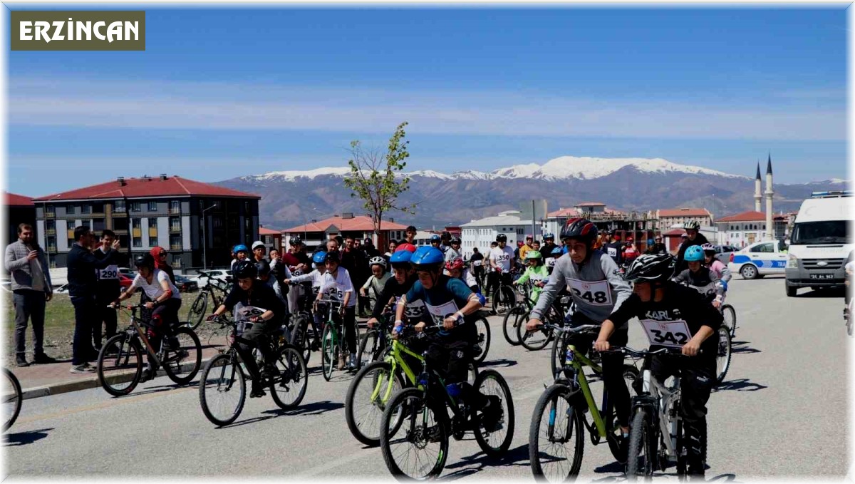 Erzincan'da bisiklet yarışmaları yapıldı