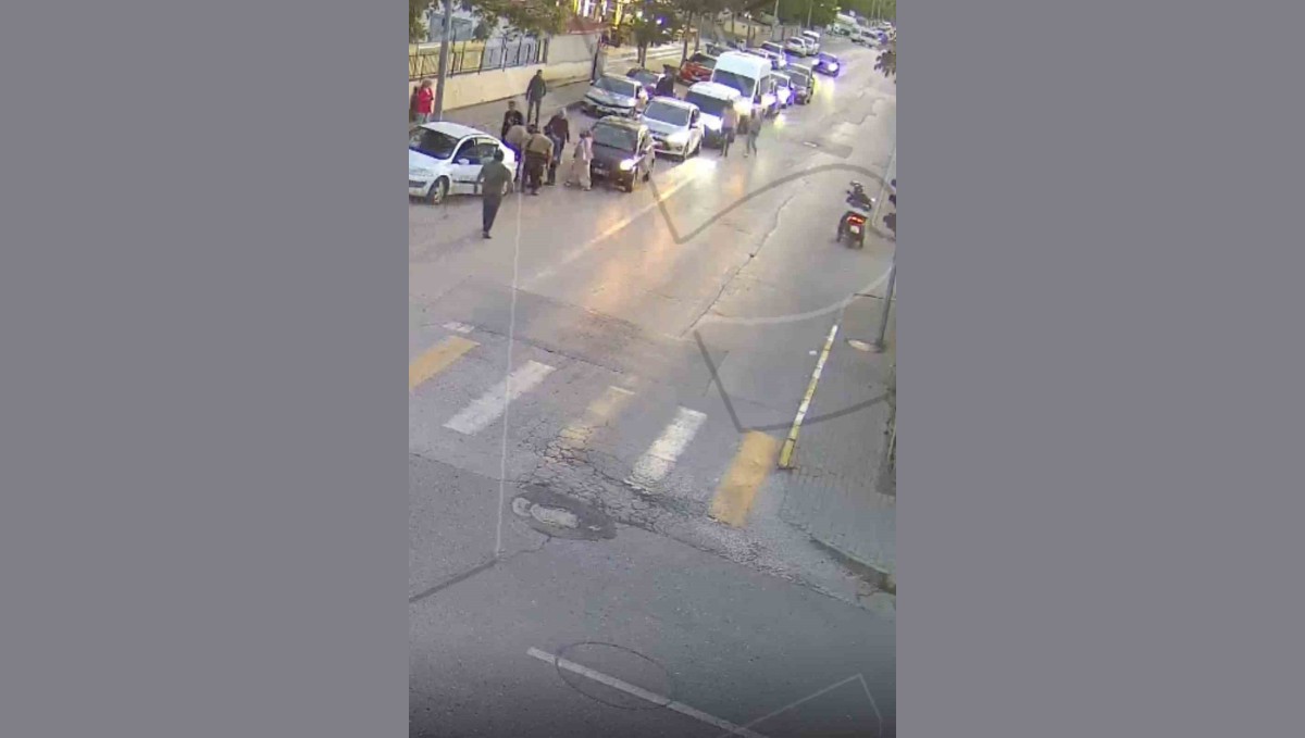 Erzincan'da boğazına yiyecek takılan 8 aylık bebek, Heimlich manevrası ile kurtarıldı