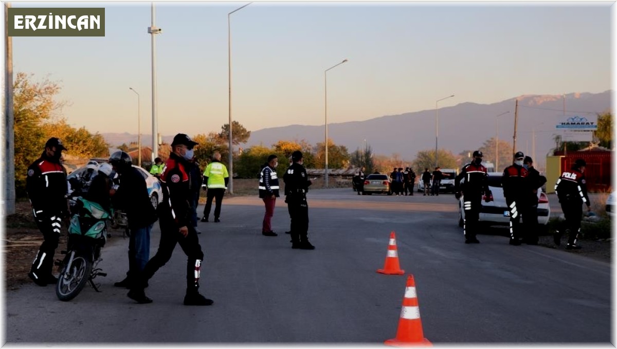 Erzincan'da çeşitli suçlardan aranan 123 kişi yakalandı, 42 kişi gözaltına alındı