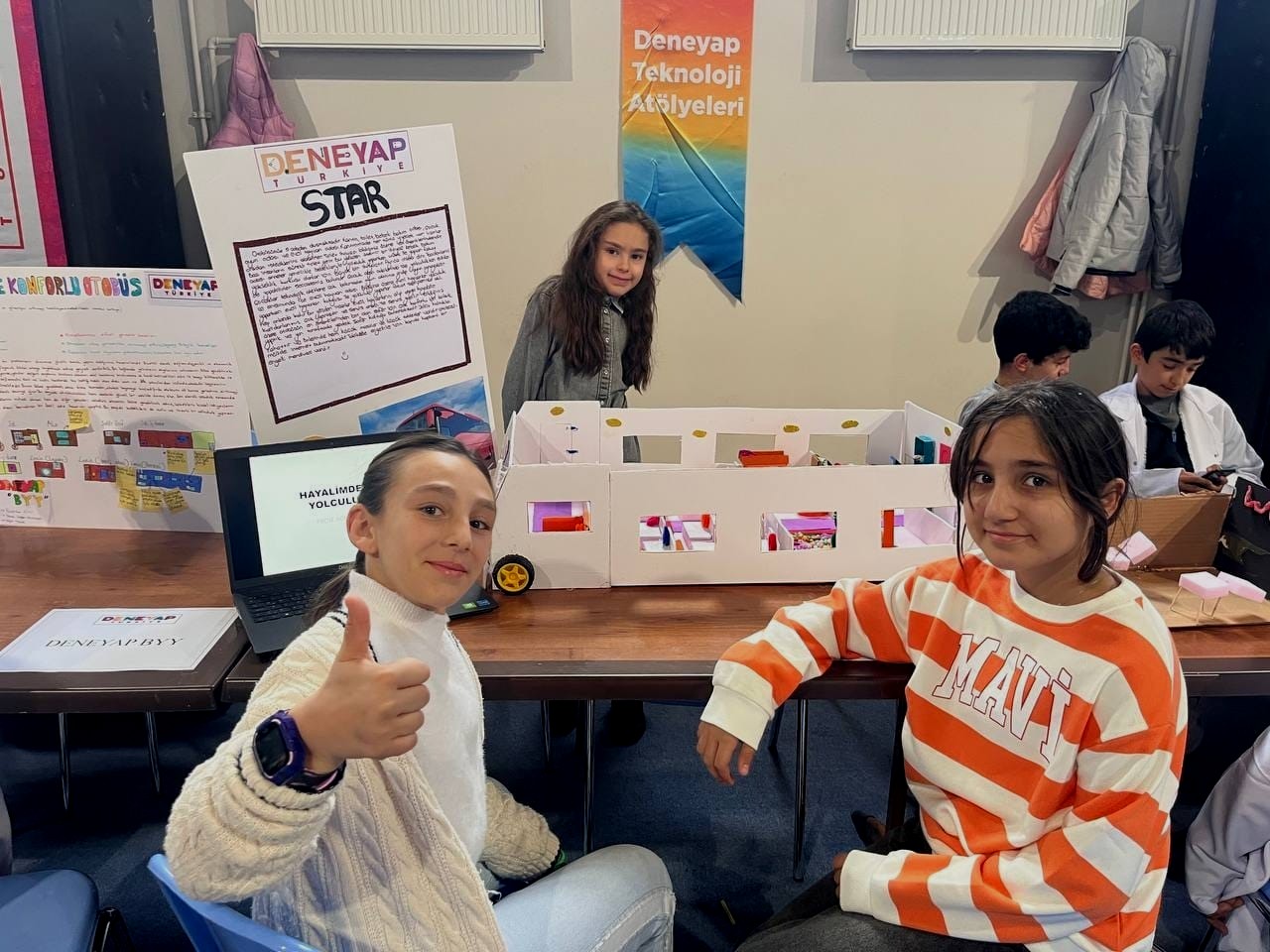Erzincan'da Deneyap Teknoloji Atölyesi'nde Proje Şenliği heyecanı