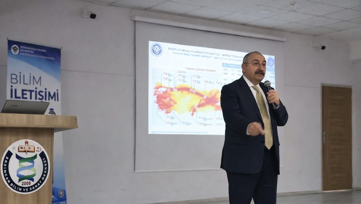 Erzincan'da deprem bilincini artırmaya yönelik konferans düzenlendi