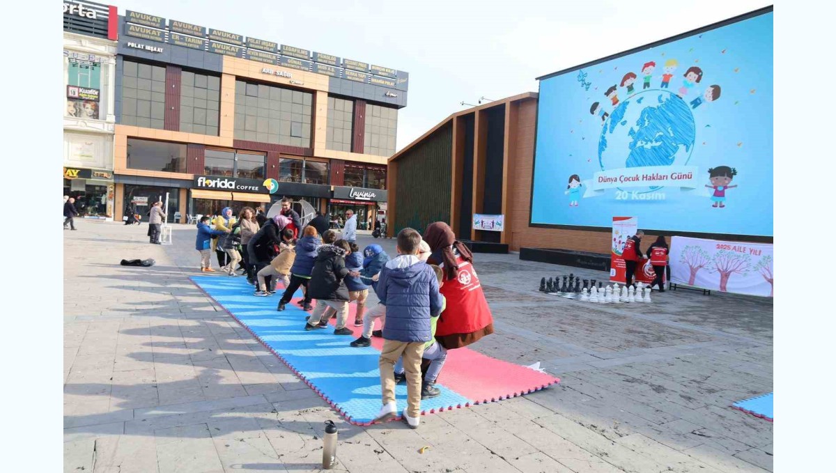 Erzincan'da Dünya Çocuk Hakları Günü etkinliklerine yoğun ilgi