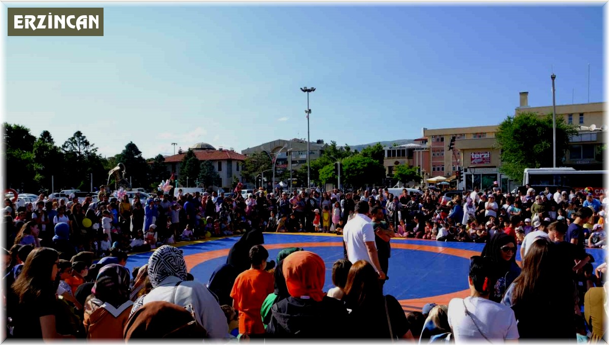 Erzincan'da düzenlenen 'Çocukfest 2023' renkli görüntüler oluşturdu
