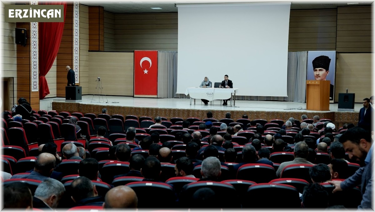 Erzincan'da "En Güvenli Sığınağımız Aile" konulu konferans verildi