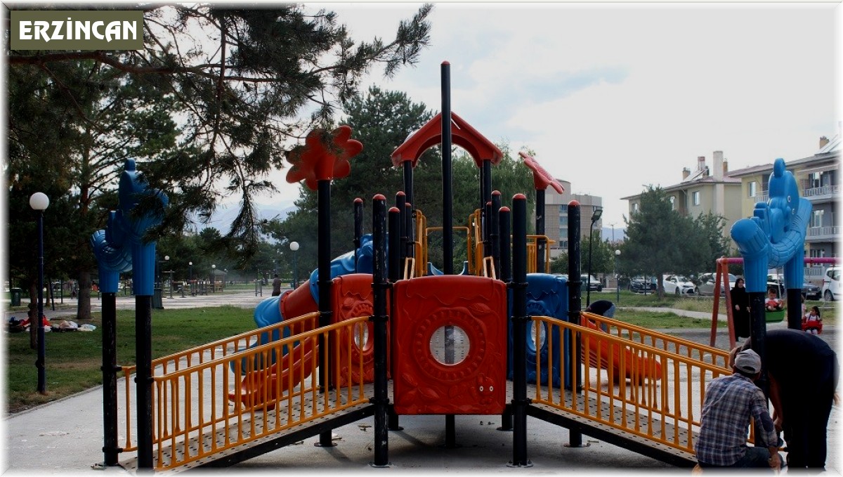 Erzincan'da "Engelsiz Oyun Seti" kuruldu