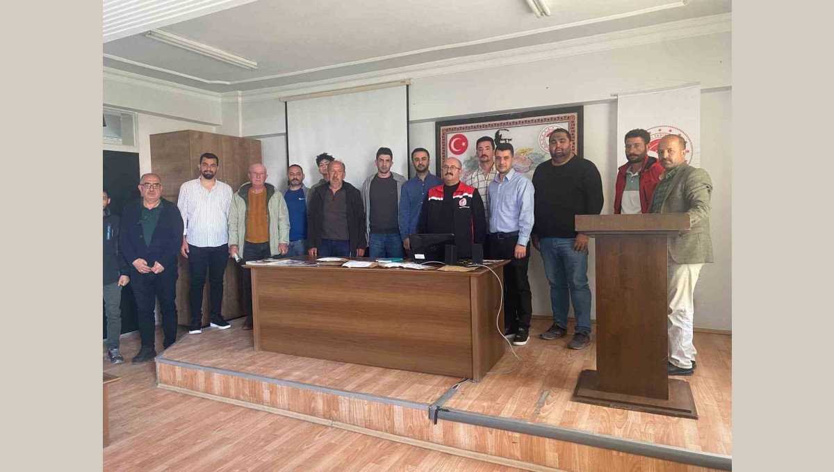 Erzincan'da feromon yayıcı kapsül dağıtıldı