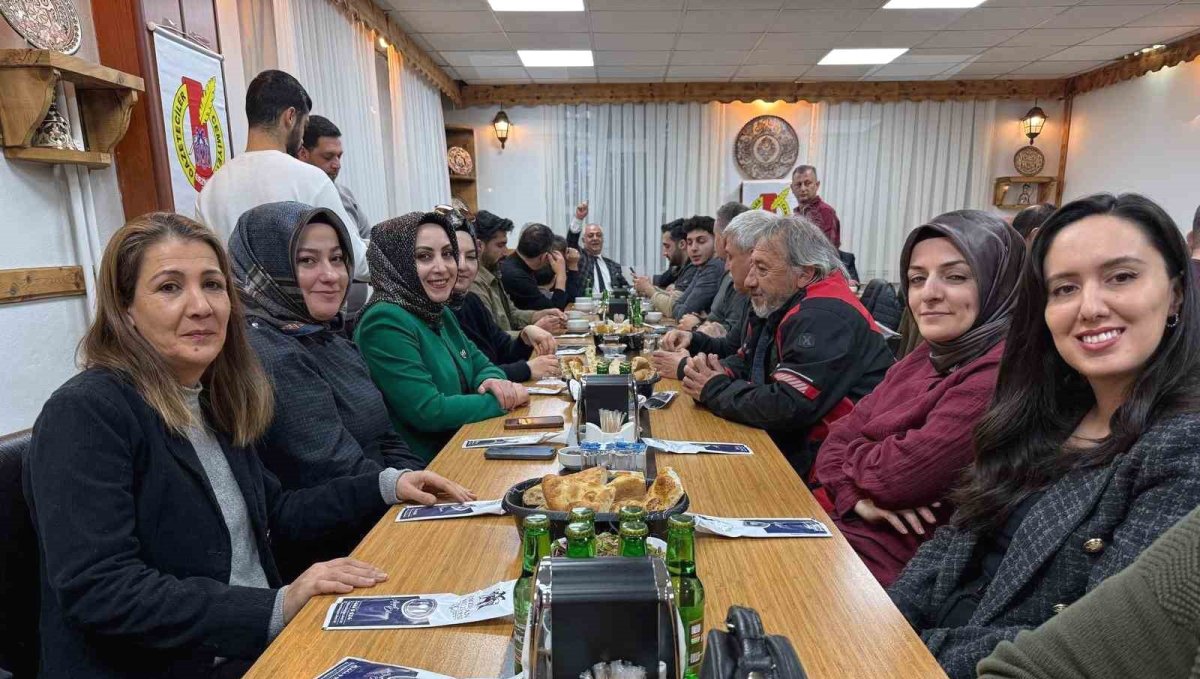 Erzincan'da gazeteciler iftar programında bir araya geldi