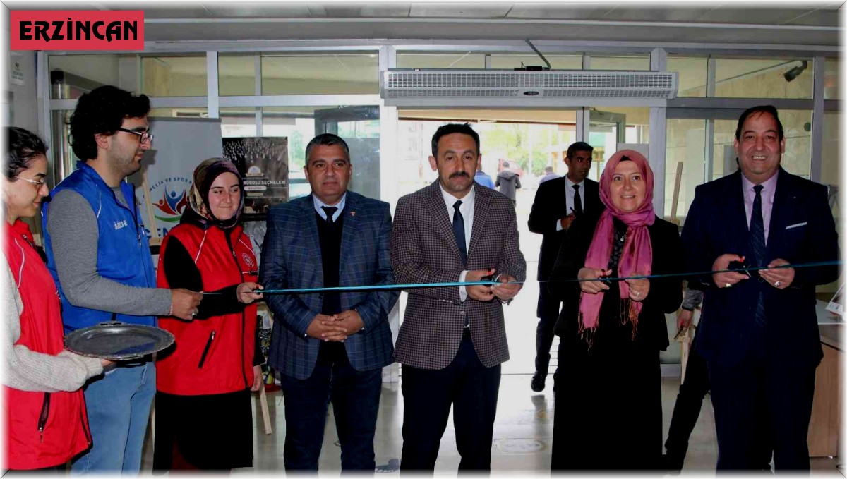 Erzincan'da Gençlik Haftası El Sanatları Sergisi Açıldı