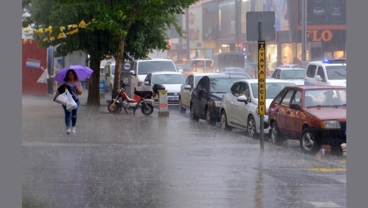 Erzincan'da gök gürültülü sağanak yağış bekleniliyor