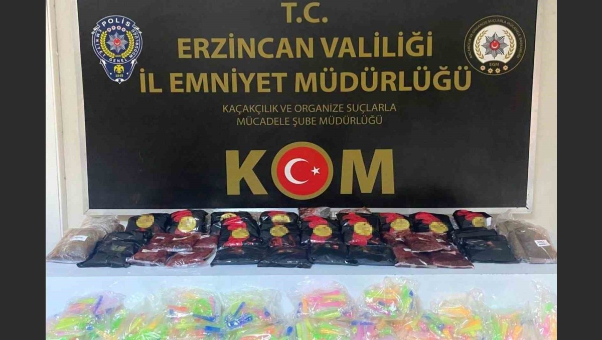 Erzincan'da kaçak nargile tütünü ile sipsi ele geçirildi