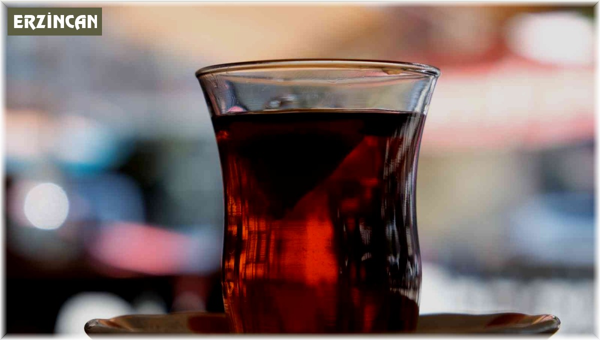 Erzincan'da kafelerde çay içmek lüks oldu; 1 bardak çay 10 lira