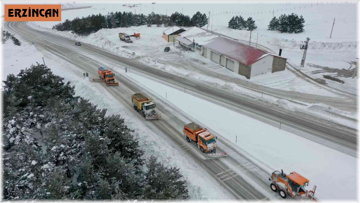Erzincan'da kar ve tipi, karayolu, demiryolu ile havayolu ulaşımını aksattı
