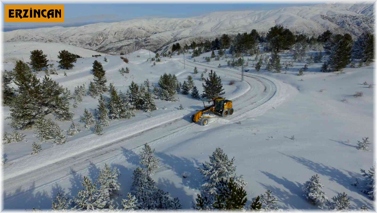 Erzincan'da kar ve tipiden kapanan 31 köy yolu ulaşıma açıldı