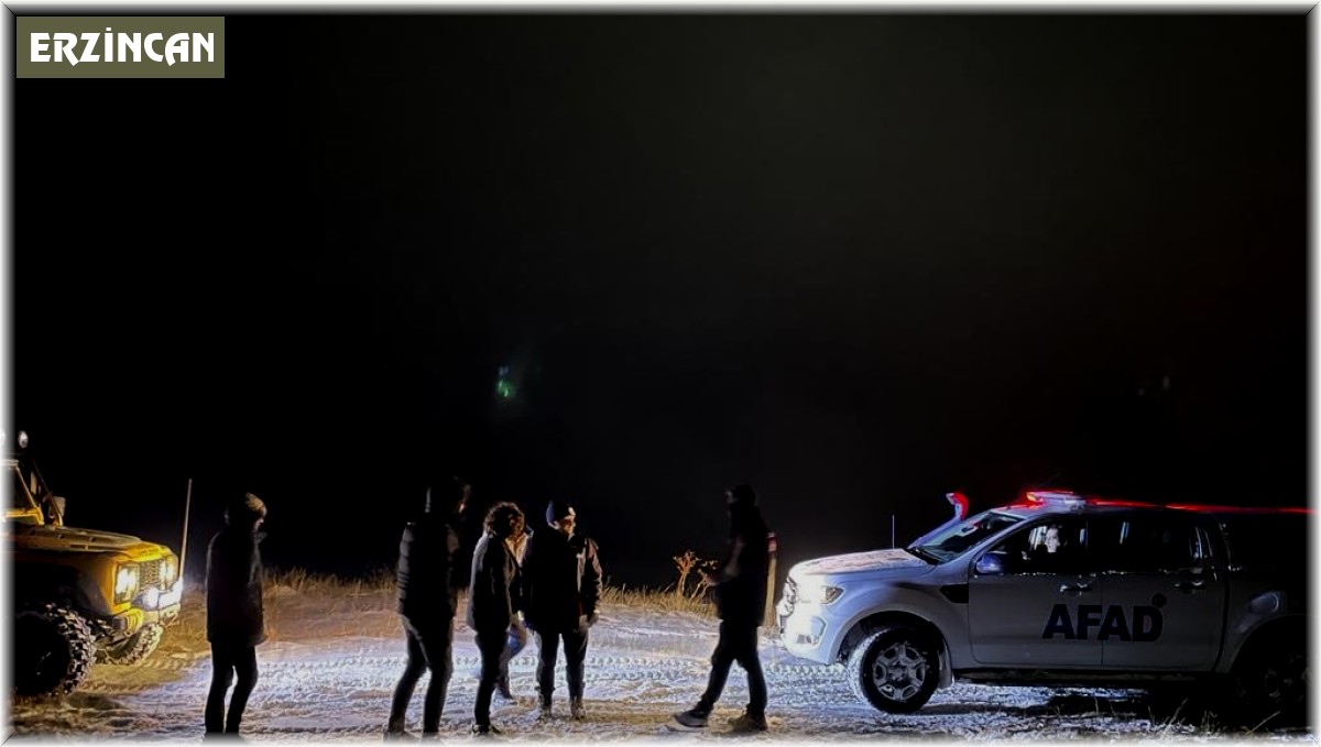 Erzincan'da karda mahsur kalan 3 kişi kurtarıldı