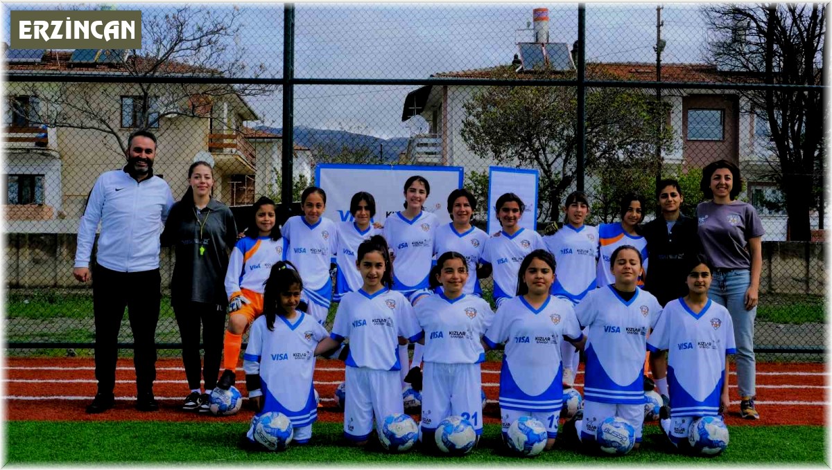 Erzincan'da kızların futbol tutkusu artıyor