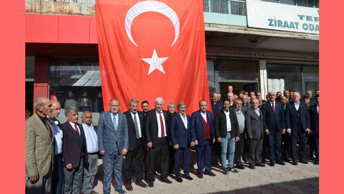 Erzincan'da konuşan Bayraktar: "Hayvancılığın sürdürülebilirliği için destek şart"