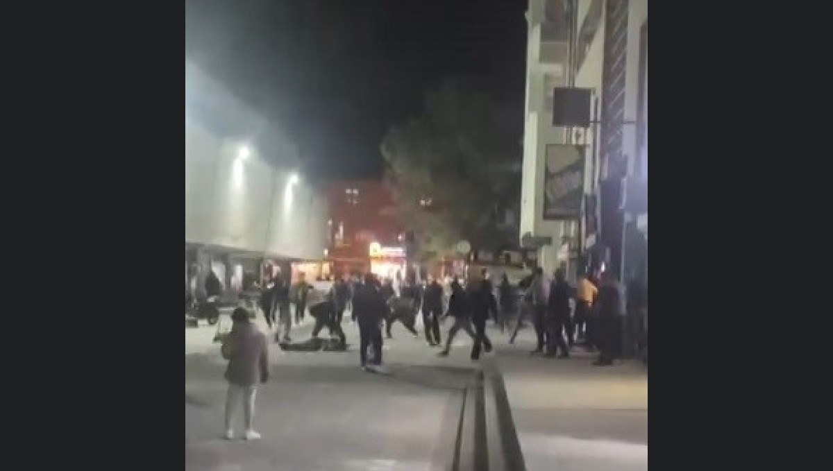 Erzincan'da meydan muharebesini aratmayan kavga: Tabureler havada uçuştu